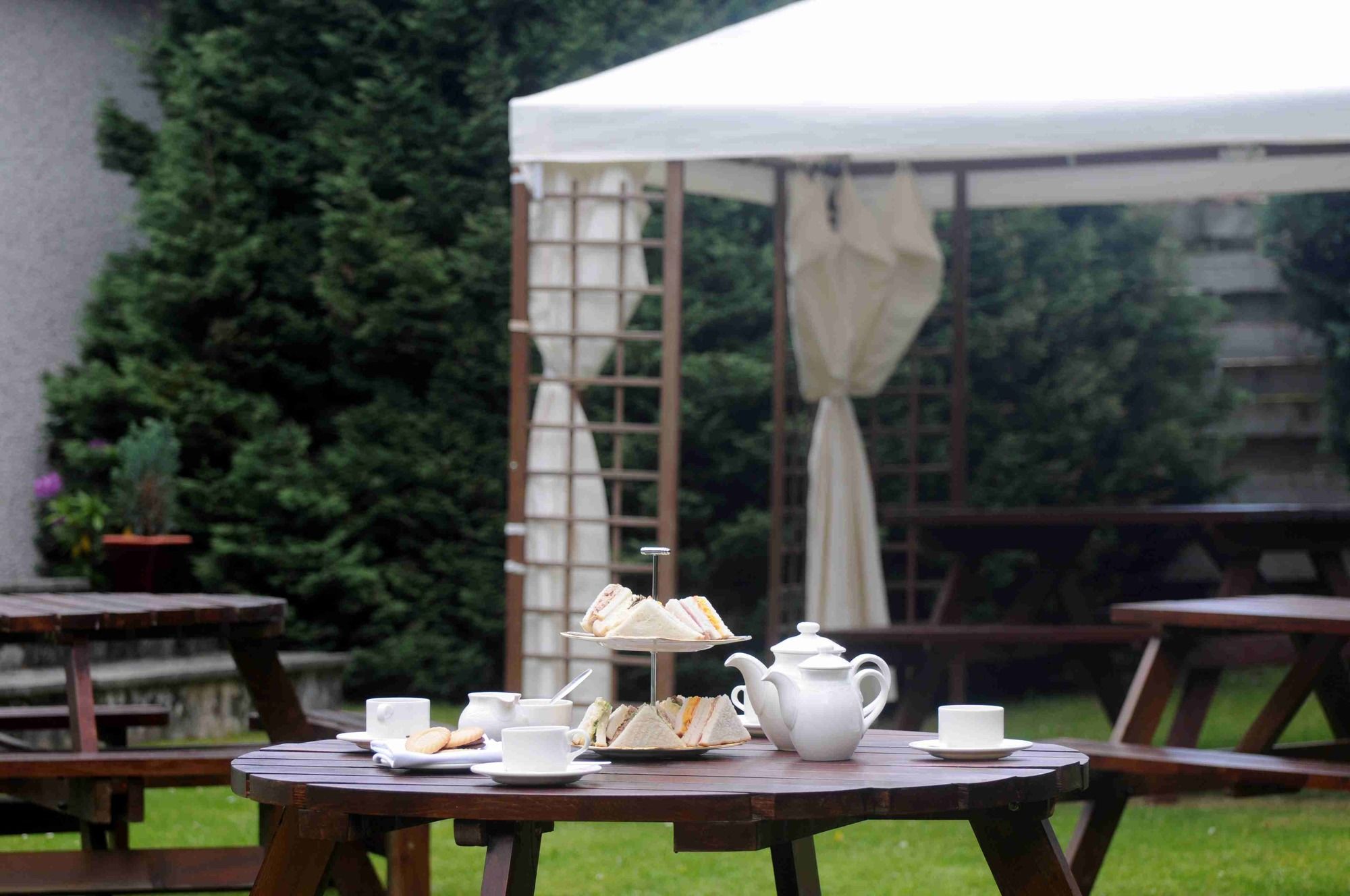Highlander Hotel 'A Bespoke Hotel' Newtonmore Eksteriør billede